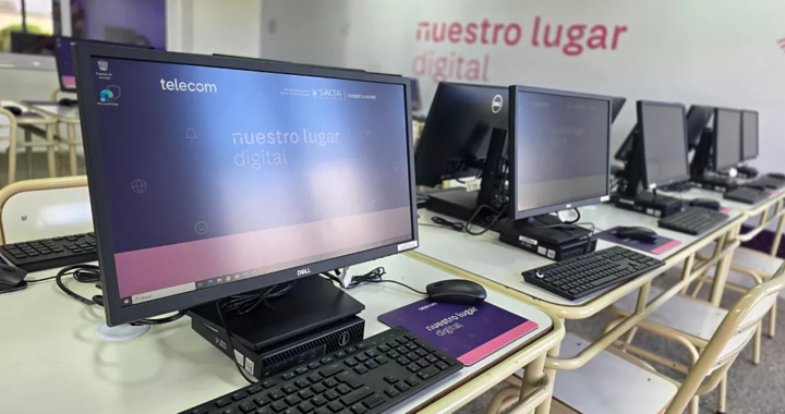 Provincia y Telecom pusieron en funcionamiento una novedosa Aula Digital para docentes