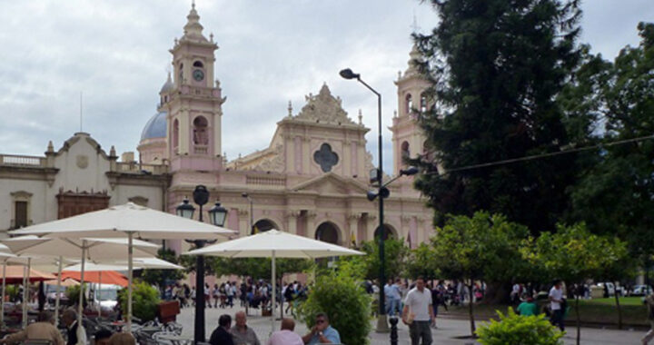 Salta despidió al Papa con la sirena del Milagro