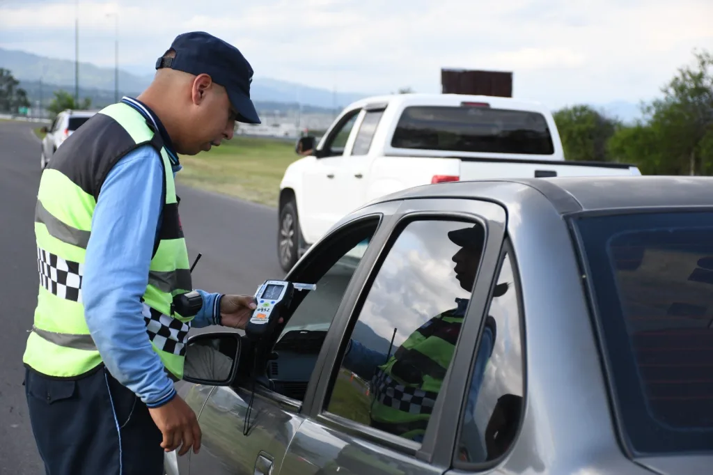 Se secuestraron 124 vehículos y se labraron 5.843 actas de infracción durante marzo