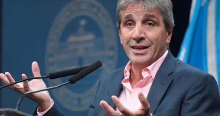 El tipo de cambio se acerca a los $1.400 y Caputo destacó su impacto en términos de intercambio