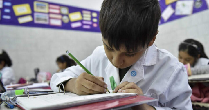 Solo el 45% de los chicos de tercer grado lee con fluidez: resultados de Aprender 2024