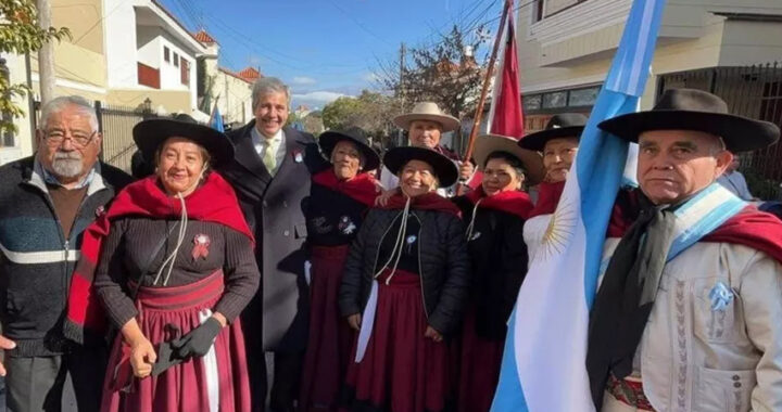El desfile por Güemes destacó el rol activo y valioso de las personas mayores