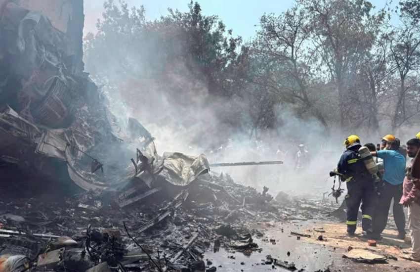 Milagro entre los escombros: un sobreviviente del vuelo AI-171 fue hallado con vida en el asiento 11A