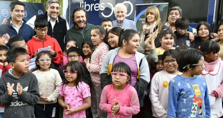 “Ver para ser Libres”: Más de 200 niños del departamento San Martín recibieron anteojos gratuitos