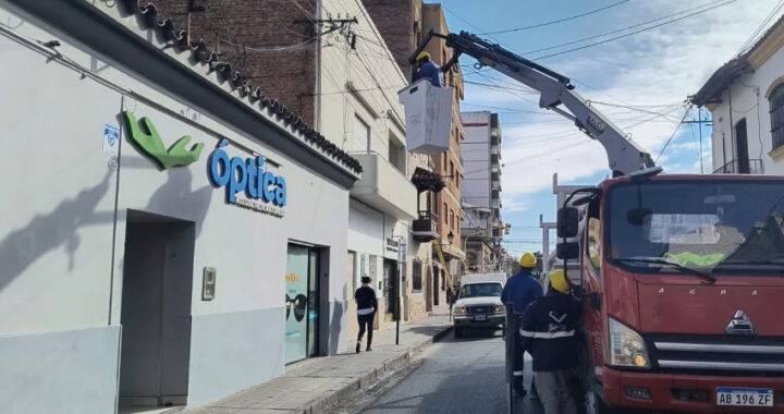 Plan de despeje de cables: mejoras en calle 20 de Febrero