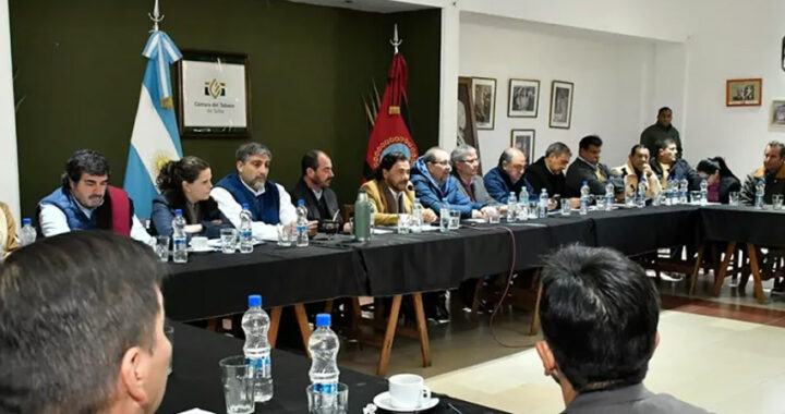 Sáenz en Chicoana: “No mezclemos la política con las necesidades de la gente”