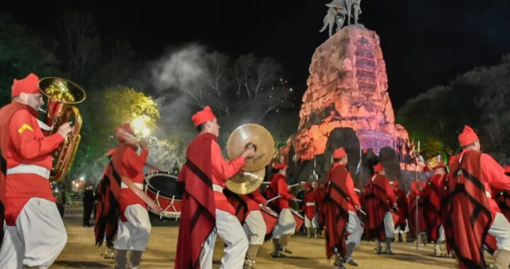 Vigilia y homenaje a Güemes: el pueblo salteño honró al héroe gaucho a 204 años de su paso a la inmortalidad