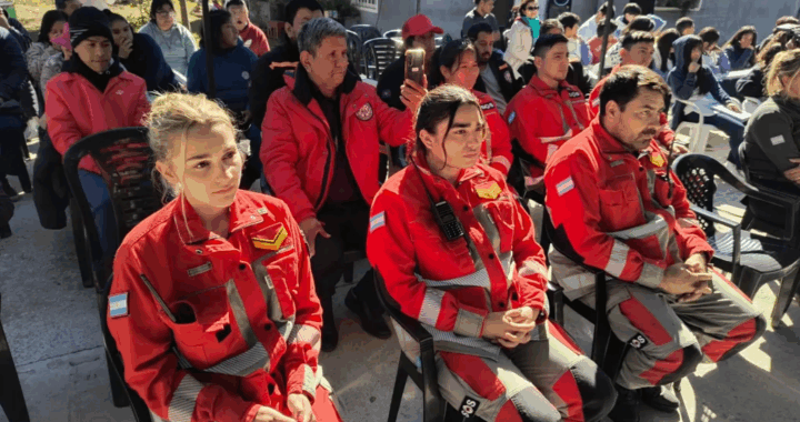 En su día, la Municipalidad distinguió a los Bomberos Voluntarios “Martín Albarracín”