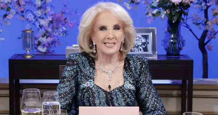 Mirtha Legrand respaldó a Ricardo Darín y deleitó a sus invitados con empanadas. Video