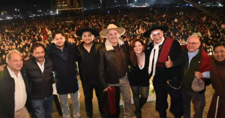 Tartagal celebró su 101° aniversario con un multitudinario show