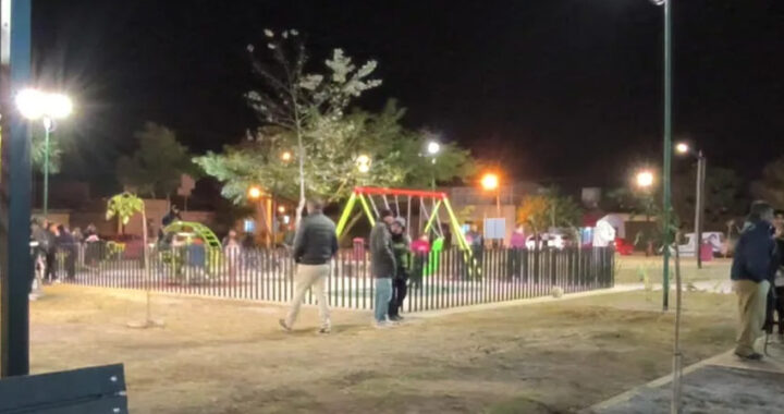 El Huaico ya disfruta de su plaza renovada: juegos nuevos, luminarias y cancha reacondicionada