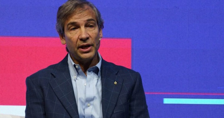 Gabriel Oriolo renuncia a la Superintendencia de Salud