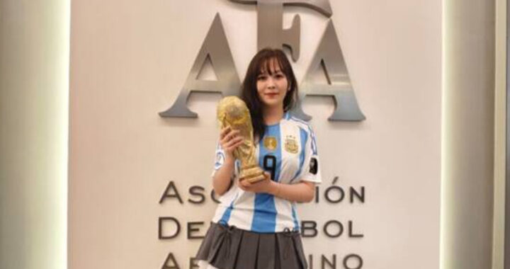 Ailing cruzó el mundo para encontrar al hincha argentino que la protegió en Miami