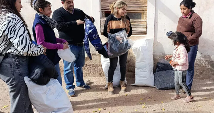 El Gobierno de Salta refuerza la asistencia en invierno con un amplio operativo de abrigo