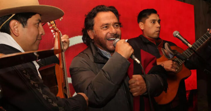 Salta volvió a brillar en la Rural: el gobernador Sáenz reconoció a artesanos destacados
