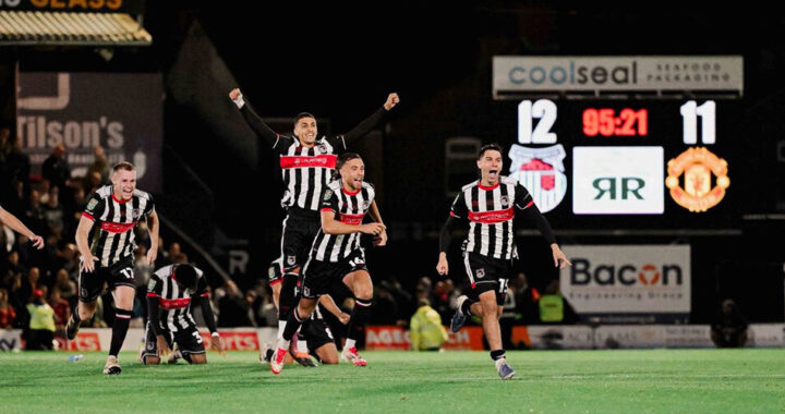 Manchester United, eliminado tras tanda de 26 penales por un equipo de cuarta división