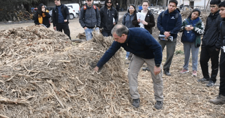 Alumnos de la UNSa recorrieron el Vivero Municipal