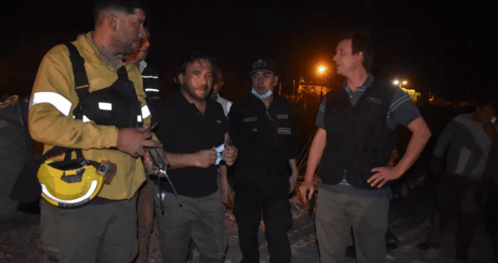 El gobernador Sáenz supervisó el operativo de asistencia a familias afectadas por incendio
