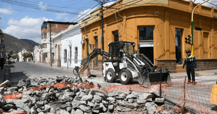 Corte de tránsito por obra de emergencia en Alvarado y Catamarca
