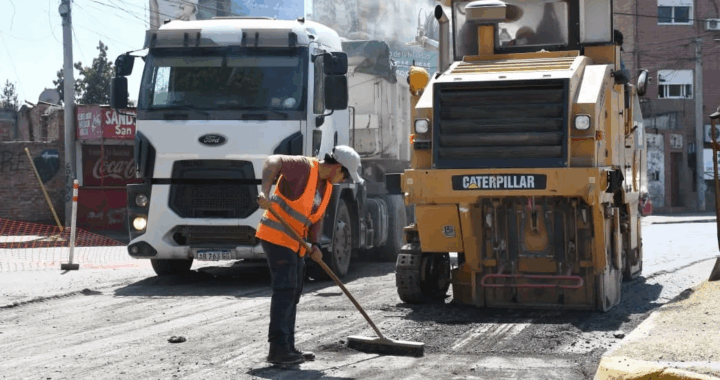 Avanzan las obras de repavimentación en distintos puntos de la ciudad