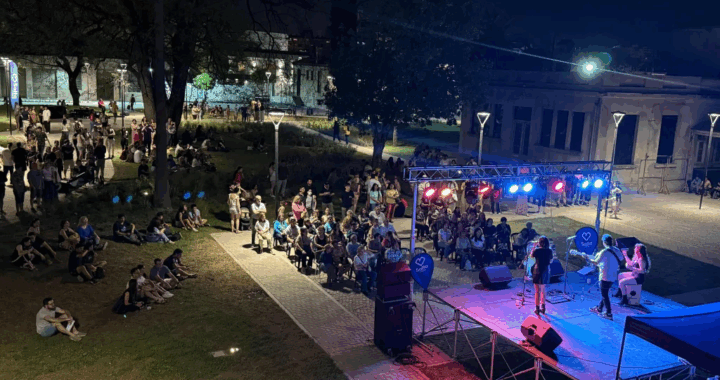 Los salteños celebraron la apertura cultural del Paseo Güemes