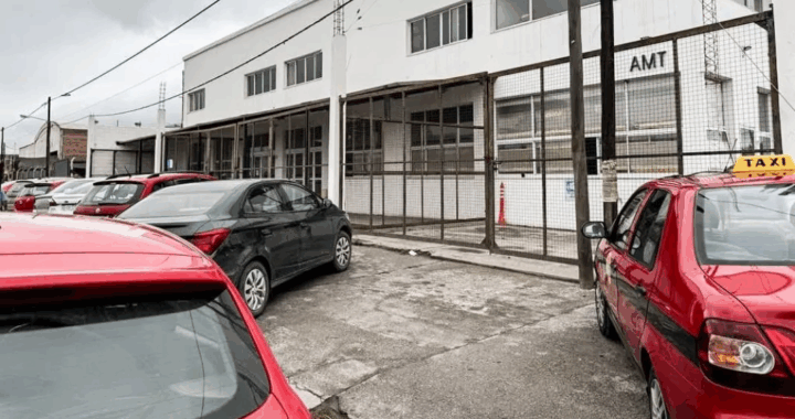 La AMT otorgó una prórroga para los modelos vencidos de taxis y remises