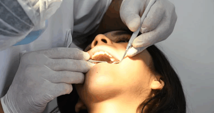 El Móvil Odontológico municipal brinda atención gratuita en barrio 20 de Junio