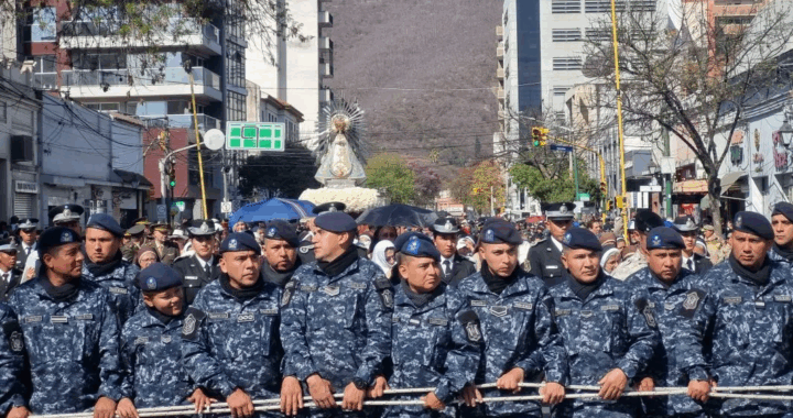 Más de 5.600 policías trabajarán en el operativo de la Procesión del Milagro 2025