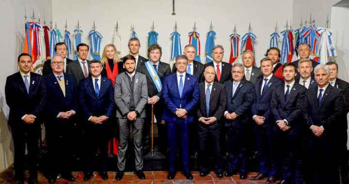 Milei reúne a los gobernadores en la Casa Rosada para avanzar con las reformas laboral e impositiva