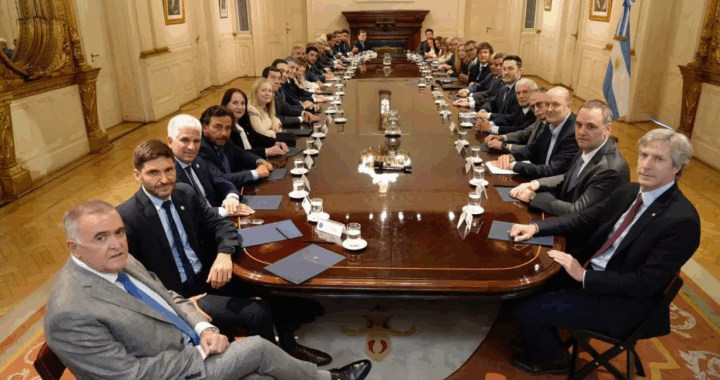 Sáenz en Casa Rosada: “El diálogo y los consensos son el camino hacia una Argentina federal”