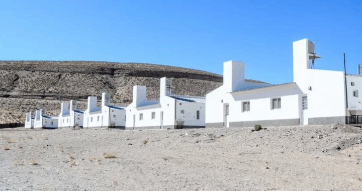 Sáenz en La Puna: obras de agua para 600 familias, 35 viviendas y un nuevo espacio deportivo en San Antonio de los Cobres