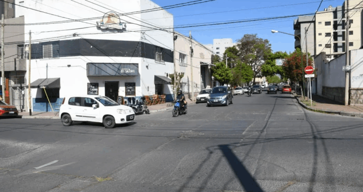 Se realizan obras y el cambio de circulación ya rige entre Pueyrredón y Deán Funes