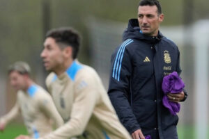 De las inferiores al sueño mundial: la joya que Scaloni llamó a la Selección sin debutar en primera