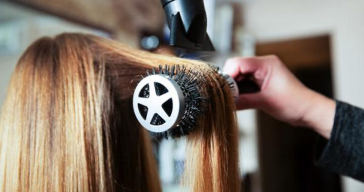 ANMAT prohíbe nuevos productos para alisados del cabello por posible presencia de formol