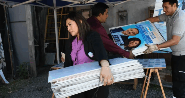 La Municipalidad dona carteles de campaña para ser reciclados por escuelas y emprendedores