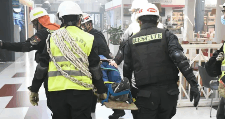 Simulacro de sismo e incendio en el shopping Alto Noa: evacuaron el edificio en tres minutos