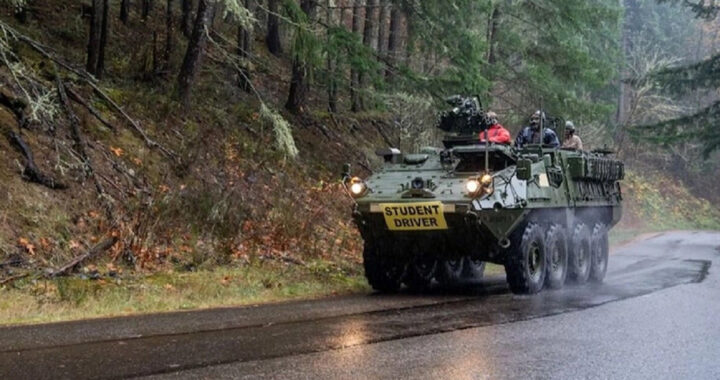 Nación presentará por primera vez los vehículos blindados Stryker llegados desde Estados Unidos