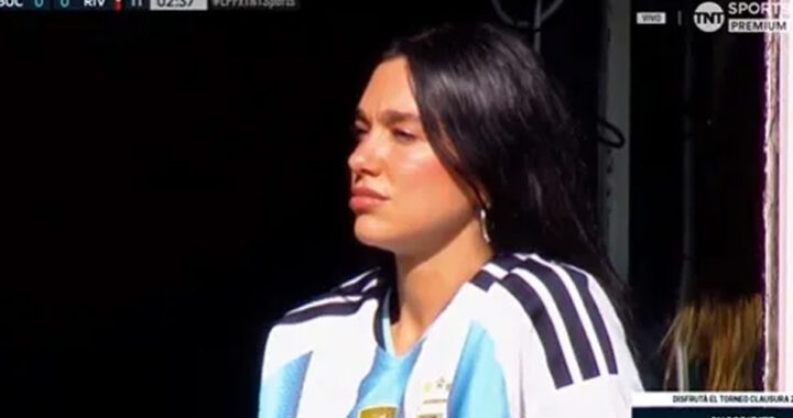 Dua Lipa sorprendió en La Bombonera durante el Superclásico entre Boca y River