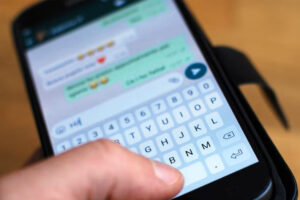 WhatsApp suma herramientas para combatir el estafas: “modo antispam”para mejorar la seguridad del usuario