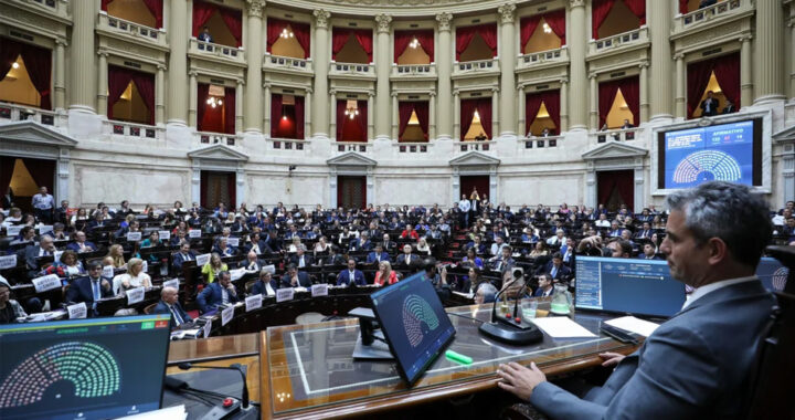 Diputados aprobó en general el Presupuesto 2026, pero el oficialismo sufrió un duro revés con la caída del artículo 75