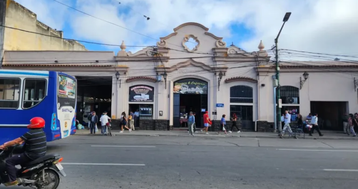 Los mercados municipales extienden sus horarios por Navidad y habrá atención especial el 23 y 24 de diciembre