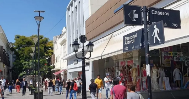 Cómo funcionará el comercio en las fiestas: horarios confirmados para el 24 y 31