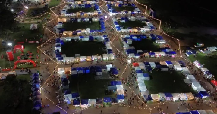 Con gran concurrencia, comenzó la Expo Ciudad en el Centro de Convenciones