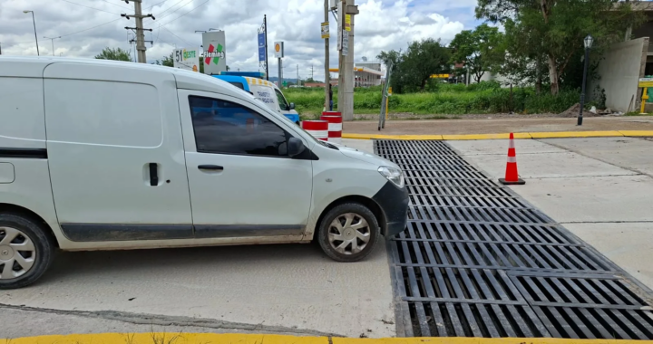 Finalizaron las obras de recambio de la rejilla pluvial en el ingreso a San Luis