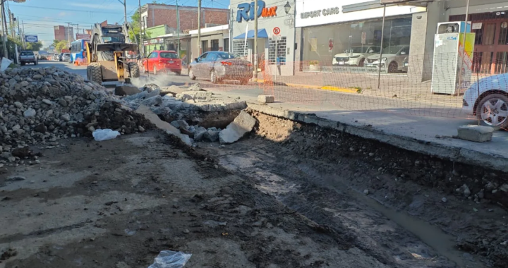 Interrumpen el tránsito en avenida Jujuy entre Tucumán y Corrientes