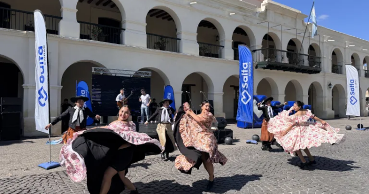 Salta dio la bienvenida a la temporada de verano con música, danzas y actividades para toda la familia