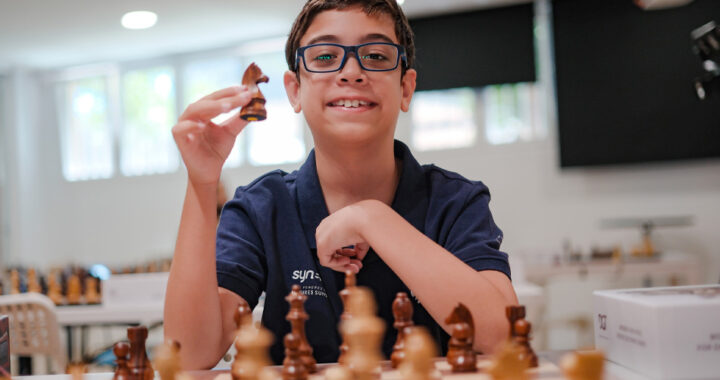 Faustino Oro está a una partida de convertirse en el gran maestro más joven de la historia del ajedrez