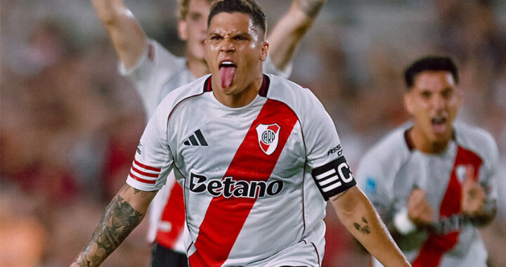 River fue eficaz, venció a Gimnasia con dos goles de Juanfer Quintero en el arranque del Torneo