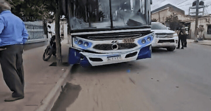 Hombre murió atropellado por un colectivo en la Ruta 68, a la altura de La Merced