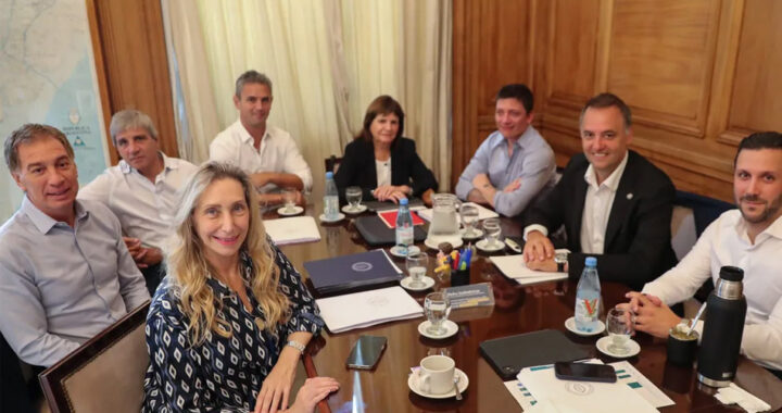 El Gobierno acelera negociaciones para conseguir apoyo a la reforma laboral